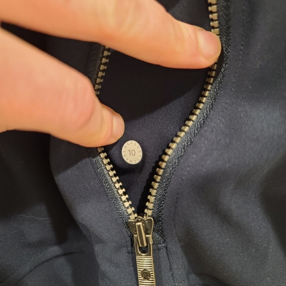 Lululemon Jacket - Picture 3 of 5